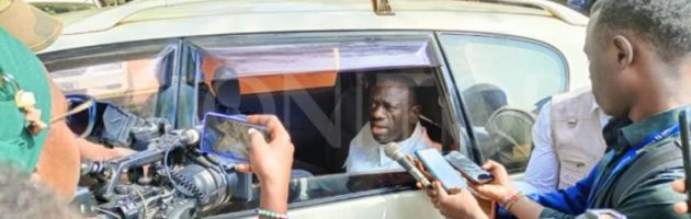 Besigye agaaniddwa okugenda mu Lukungaana