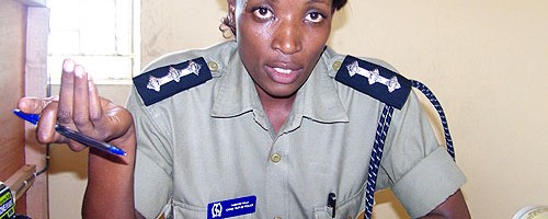 Abaguza poliisi emmere bediimye