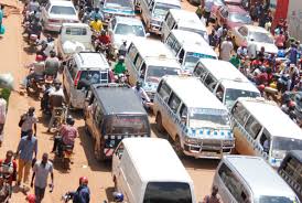 Taxi ezivuga Entebbe Rd zonna ziragiddwa okudda mu Paaka ya Usafi ne Kisenyi